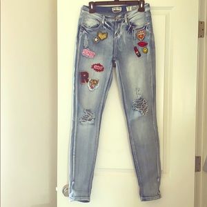 Distressed denim 👖straight leg